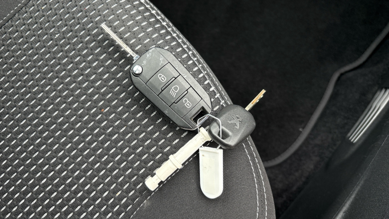 Peugeot 208 1.2 PureTech 82 Tech Edition 5dr [Start Stop] Petrol Hatchback